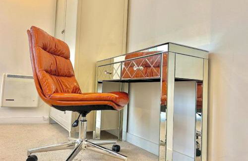 Modern High-Rise Flat in Media City! 2 Beds, 2 Baths - Foto 15