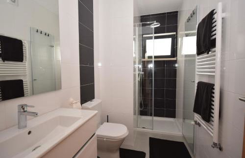 Holiday Home; Nazare Beach for Surfing - Photo 55