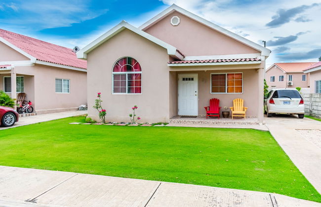 Taylormade Golf Retreat - Photo 1