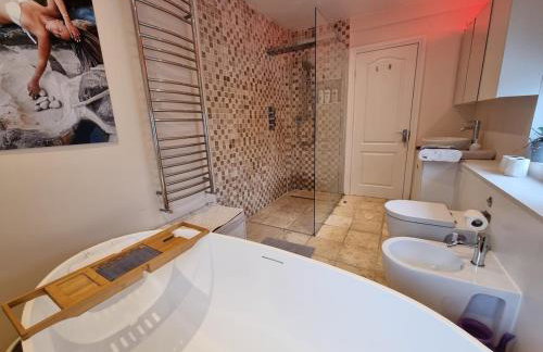 Charming Two-Bedroom in Shepherds Bush - Foto 23