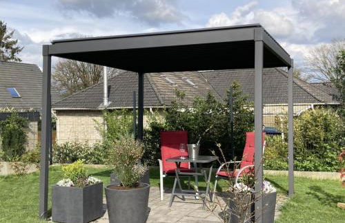 Helle, großzügige Ferienwohnung für 2 - 3 Personen mit Parkplatz + E-Ladestation in Buchholz, Nordheide - Foto 19