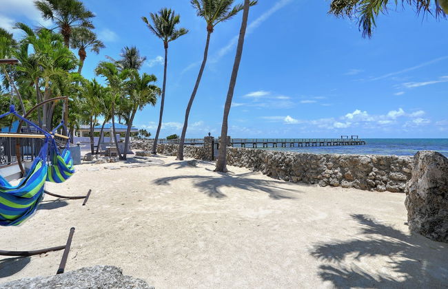 Luxury Beachfront Home With Pool In Islamorada 3 Bedroom Home by RedAwning - Photo 34