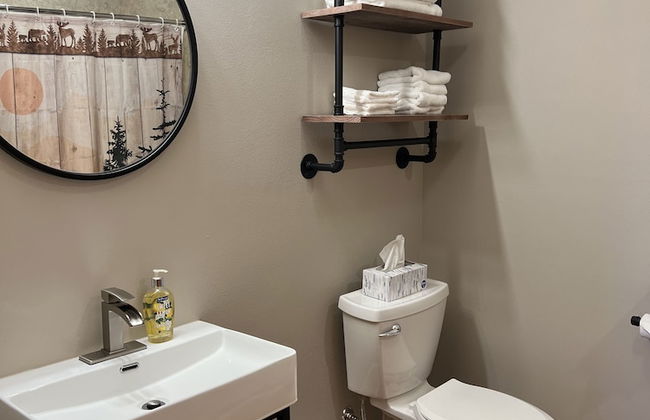 Sunset Pines Resort - Photo 4