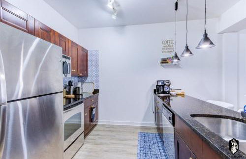 The Stallion #209 - Walk to Museums, Luxe Loft with free gated & covered parking - Foto 14