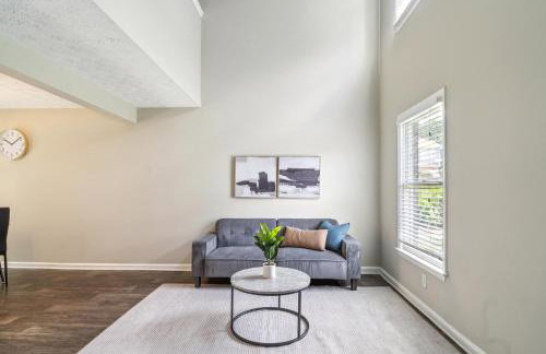 Spacious 1 Bed 15 Bath Towmhome I Ellenwood - Foto 1