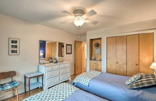 Stunning Fletcher Home Hot Tub and Fire Pit! - Foto 23