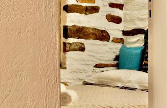 Ioulis Century Home - Photo 37