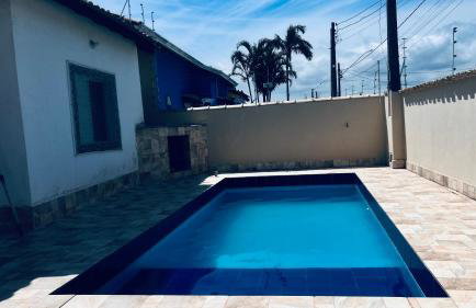 Casa temporada com piscina 600 metros da praia - Foto 3