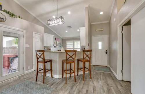 Private Pool and Hot Tub Dog-Friendly Live Oak Home - Foto 10