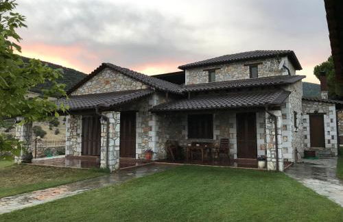 Petrines Villes Avramilias - Photo 46