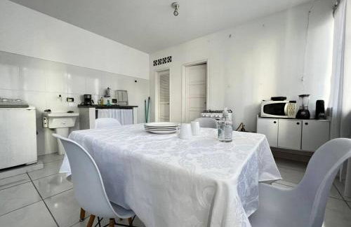 Casa de Hóspedes 2Q até 6 pessoas 100m Praia e entrada independente - Foto 5