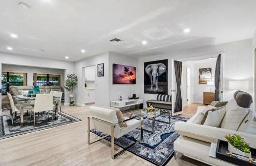 Tropical Getaway - Heated Pool & Patio Retreat - Foto 7