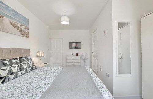 Large One Bedroom Apartments Southsea Sleeps 3 - Free Parking - Foto 29