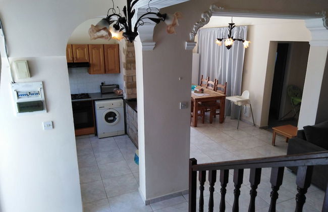 Lovely six Bedroom Villa in Coral Bay - Photo 48