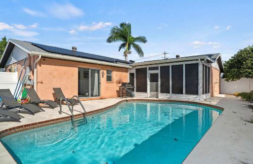 Gulf Coast Getaway Pool Mini Putt Fenced Yard - Foto 27