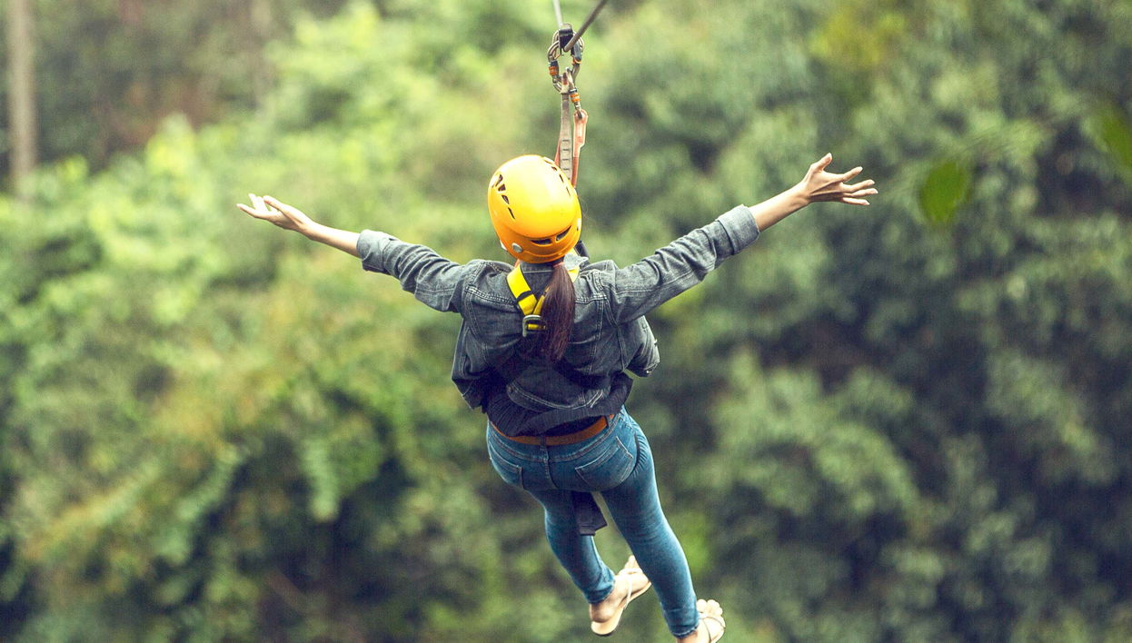 Zip line e Cave Tubing al parco Jaguar Paw