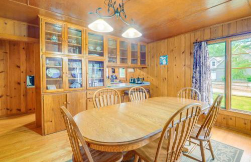 Rapid City Cottage with Patio Near Beach Access! - Foto 9