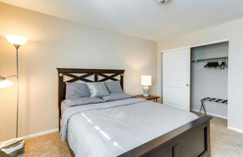 6 Mi to DIA Spacious Home with Backyard in Denver! - Foto 22