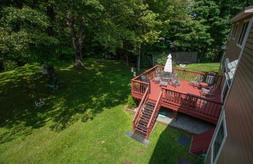 14mi to Mt. Snow! Arcade, Private Suite, King Bed! - Foto 7