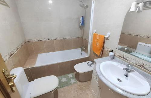 Elche stay 1, Amplio con garaje, 3 dormitorios, 2 baños - Foto 2