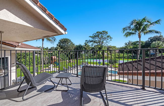 Luxurious 6-Bedroom Villa with Pool & Games - Foto 38