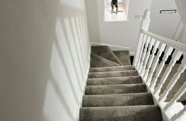 Home away Tamworth Staffordshire 4 Bedroom 3 Bathroom - Semi Detached House - Foto 6