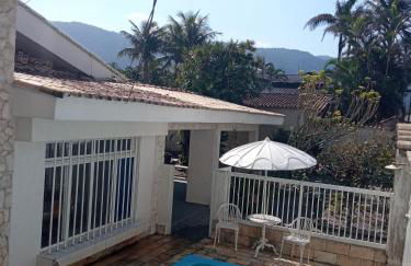 Casa 30 metros da praia com wifi e garagem 6 carros - Photo 35