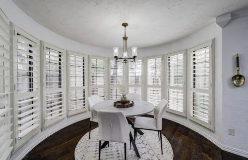 Trophy Haven Retreat With Pool - Foto 33