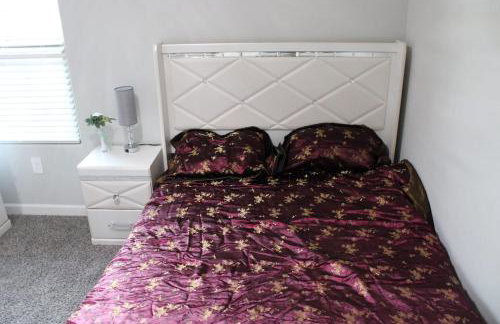 Modern Desert Retreat w AC & Mountain Views - Foto 9