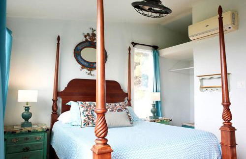 Pet Friendly Charming Cottage with Incredible Views and Hot-tub in Rainbow, California - Foto 16