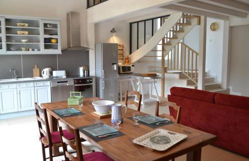 Maison de vacances spacieuse à la campagne avec jardin clos, WIFI, vélos gratuits et équipements bébé. - FR-1-653-139 - Foto 1