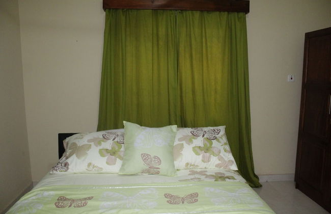 Evergreen Apartments - Photo 7