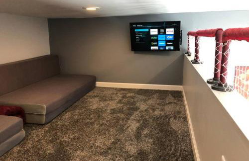 Hockey Themed Room with Wooded Trails - Foto 12