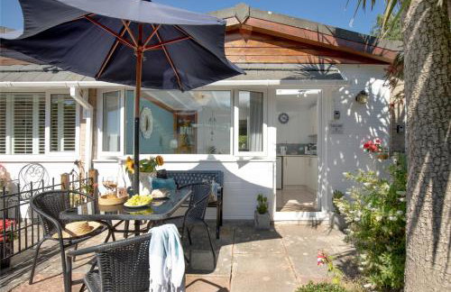 Lucy Lou, charming holiday bungalow in Devon - Photo 1