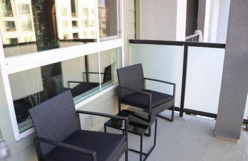 Resort-Style APT with Pool, Gym & Parking 10min to Disneyland - Foto 75