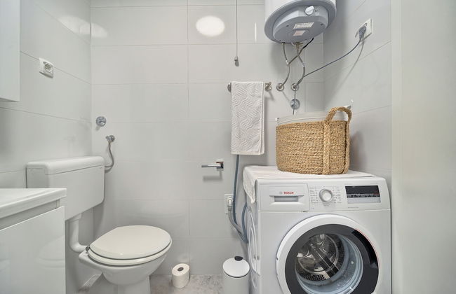 A1-luxury apt w big Balcony, 4 min Walk to Beach - Foto 13