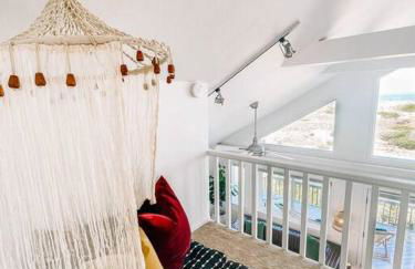 Dune Haus - Oceanfront w Hot Tub, Private Beach - Foto 14