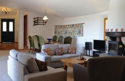 Spacious Villa for 6 - amazing pool and views - Foto 25