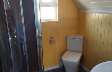 Cosy Countryside Cabin - Sleeps 2 Parking & Farm - Foto 15