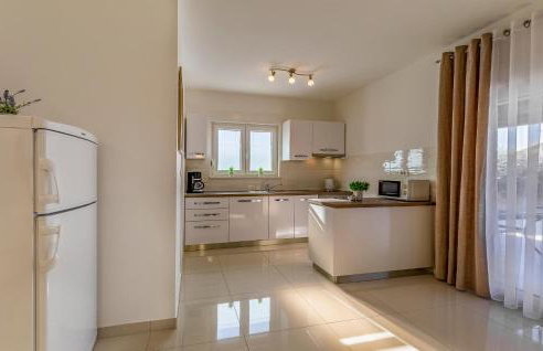 2 Bedroom Stunning Home In Skatari - Foto 4