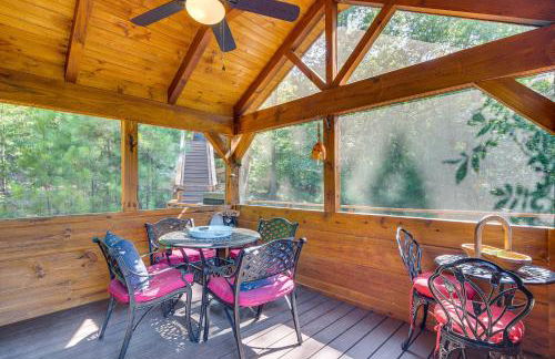7 Mi to Lake Lure Mill Spring Cabin with Hot Tub - Foto 21