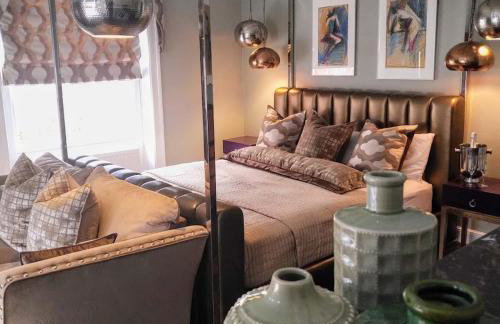 Luxury Georgian House With Sauna Sleeps 19-23 - Photo 25