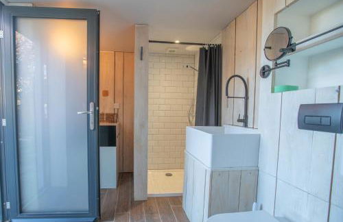 THE ANNEXE AT UPPER BEACH HOUSE - Photo 39