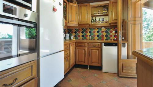 Beautiful Home In St Paul En Foret - Foto 3