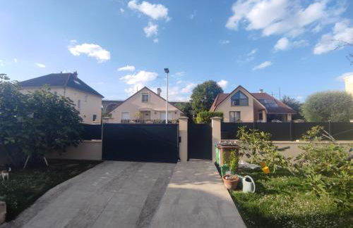 Private 1 bedroom flat with Garden Access in Le Pecq - Foto 12