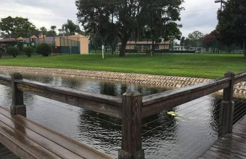 Disney Backyard Oasis - Foto 31