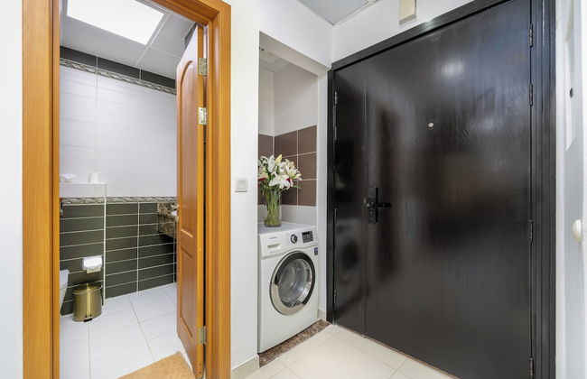 Marco Polo - Spacious Studio Lush View - Photo 28