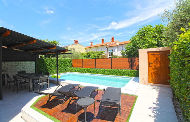 Apartment 843 - Photo 48