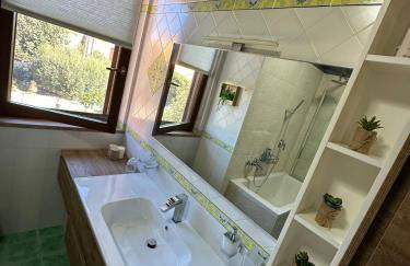 La casa dei piloti, intero alloggio con giardino privato, 2 camere da letto e 2 bagni - Foto 37