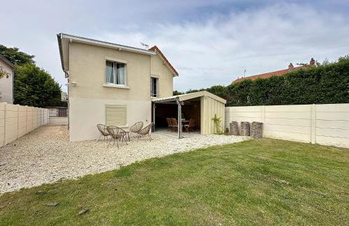 Charmante maison 2 chambres avec cour et jardin - Foto 16